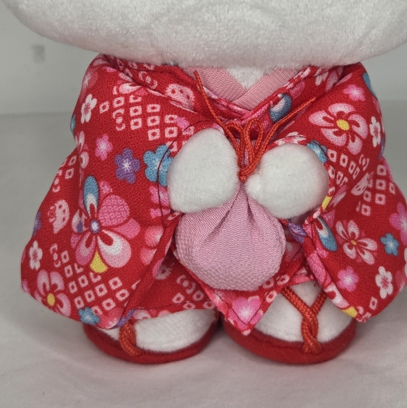 Sanrio- Hello Kitty White Plush Toy With A Bow - Picture 5 of 7